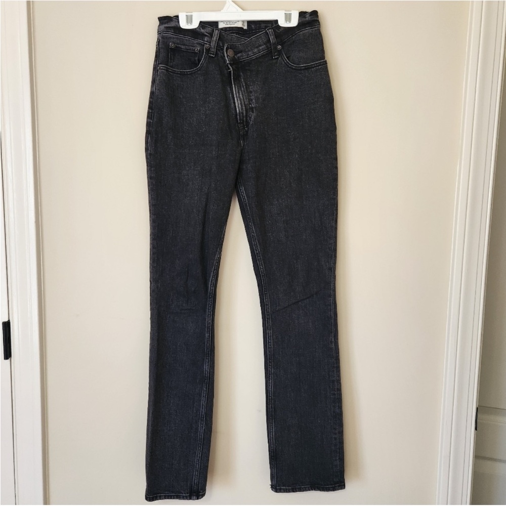 Abercrombie & Fitch Ultra High Rise Jeans